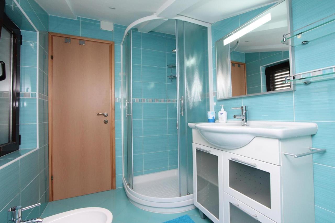 Apartments Daria Ровинь Экстерьер фото